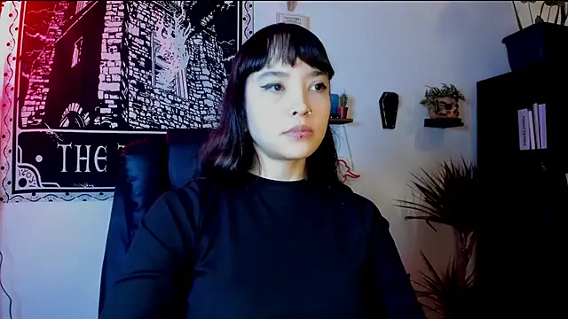 Snapshot of Demongirl6666 chatting on October 9, 6:17 pm Demongirl6666 online show from October 9, 6:17 pm