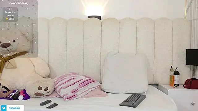 Snapshot of Saraycum chatting on November 28, 7:16 pm Saraycum online show from November 28, 7:16 pm