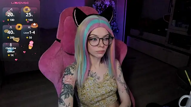 The love project online show from January 8, 9:50 pm