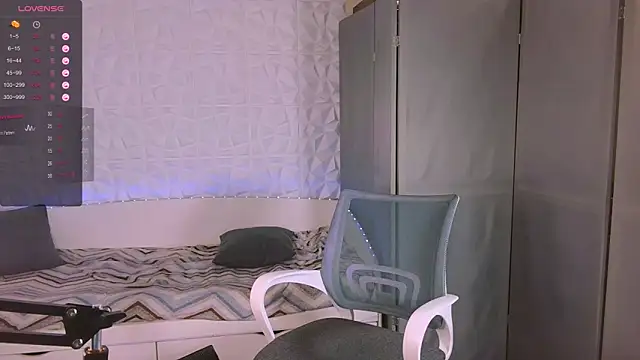 Jerry Bomb online show from October 12, 2:05 pm