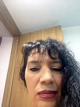 Snapshot of Sweeetness_Milf chatting on September 8, 9:14 pm Sweeetness Milf online show from September 8, 9:14 pm