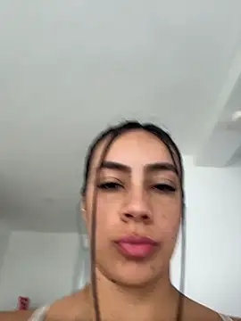 Snapshot of LauraCadwell chatting on May 30, 12:57 pm LauraCadwell online show from May 30, 12:57 pm