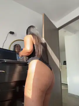 LauraCadwell online show from June 25, 12:42 pm