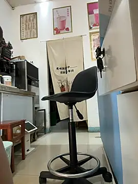 andii-1 online show from February 9, 2:04 am