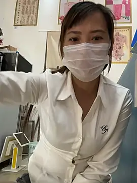 andii-1 online show from May 9, 1:44 am