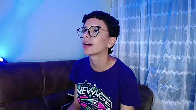 peyton golden1 online show from March 9, 7:23 am