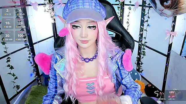 Snapshot of LilithLin chatting on November 17, 11:21 pm LilithLin online show from November 17, 11:21 pm