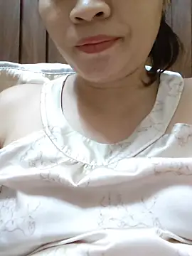 Snapshot of _Mira_69_ chatting on June 5, 6:52 am Mira 69 online show from June 5, 6:52 am