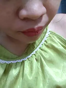Snapshot of _Mira_69_ chatting on June 17, 7:44 am Mira 69 online show from June 17, 7:44 am