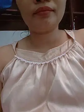 Snapshot of _Mira_69_ chatting on June 23, 5:27 am Mira 69 online show from June 23, 5:27 am
