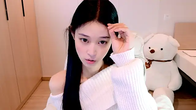 Xueb J online show from November 23, 4:18 pm