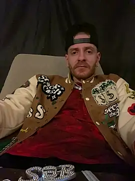 Snapshot of CityBoy75211 chatting on January 14, 8:09 am CityBoy75211 online show from January 14, 8:09 am