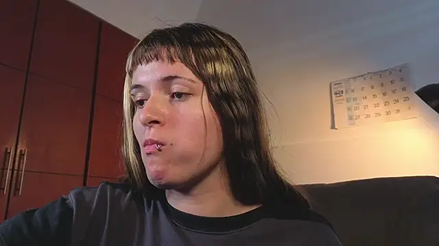 Snapshot of NEXT_DOOR_GIRL_ chatting on October 31, 2:29 pm NEXT DOOR GIRL online show from October 31, 2:29 pm