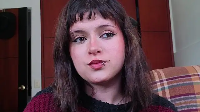 Snapshot of NEXT_DOOR_GIRL_ chatting on July 3, 8:59 pm NEXT DOOR GIRL online show from July 3, 8:59 pm
