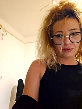 Selenna emma online show from November 11, 2:50 pm