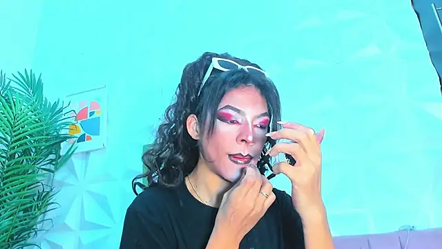 Briyit Doll online show from December 10, 1:00 pm