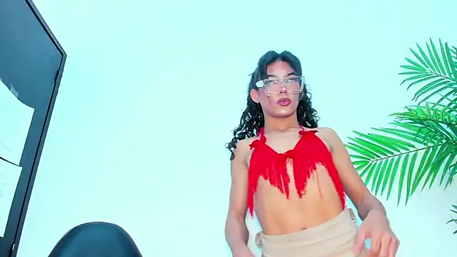 Briyit Doll online show from January 31, 10:31 am