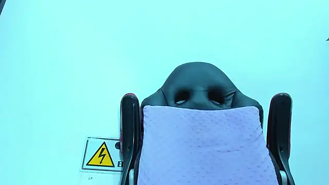 Briyit Doll online show from February 22, 7:45 am