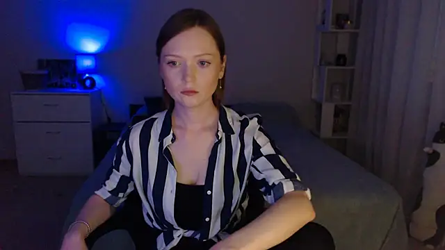 Snapshot of Allaria chatting on July 11, 5:37 pm Allaria online show from July 11, 5:37 pm