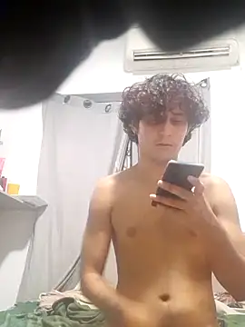 Snapshot of pedrodavid_ chatting on March 20, 1:46 am pedrodavid online show from March 20, 1:46 am