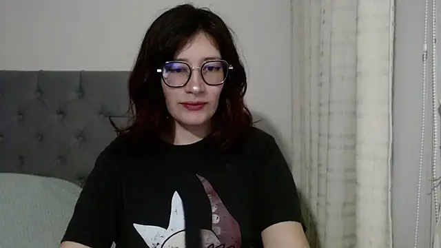 mariana124- online show from January 21, 10:30 pm