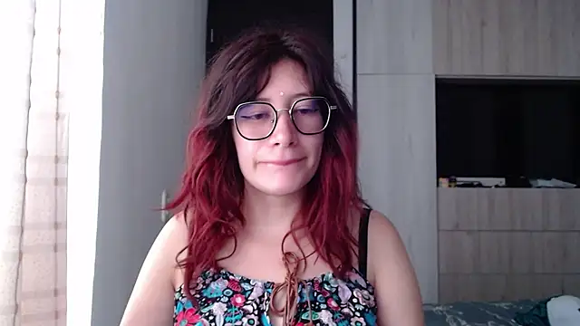 mariana124- online show from February 8, 3:42 pm