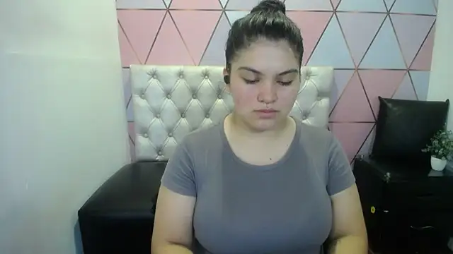 Snapshot of Marinasexxx chatting on March 24, 12:59 am Marinasexxx online show from March 24, 12:59 am