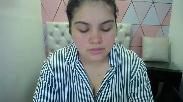 Snapshot of Marinasexxx chatting on June 6, 7:07 pm Marinasexxx online show from June 6, 7:07 pm