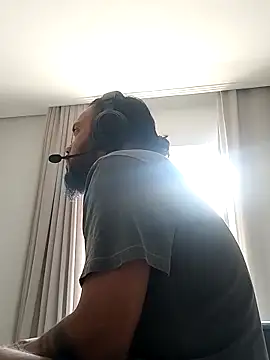 morenindarola online show from February 14, 11:42 am