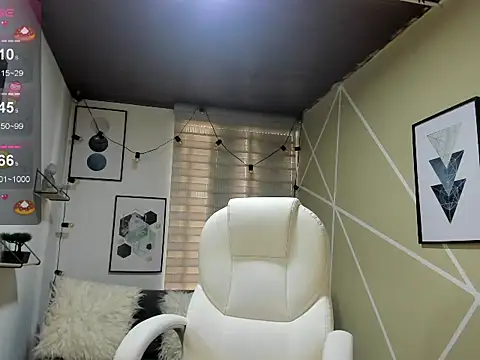 Enma  clark online show from November 5, 8:09 pm