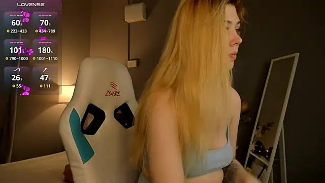 Vanessa Walters online show from February 9, 1:33 am