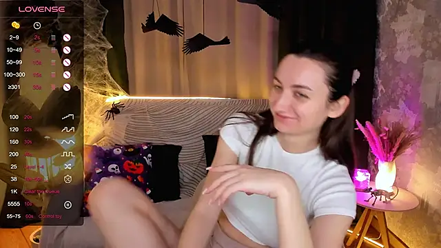 annacooleman online show from October 30, 2:13 am