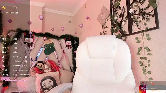 Punkys  online show from December 14, 12:05 am