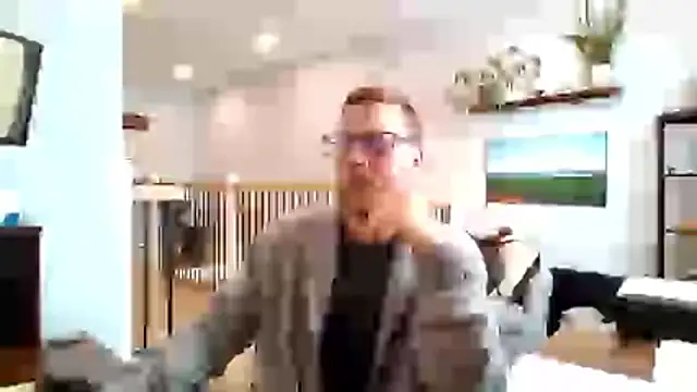 Snapshot of Bigdicktrav902 chatting on February 3, 2:00 pm Bigdicktrav902 online show from February 3, 2:00 pm