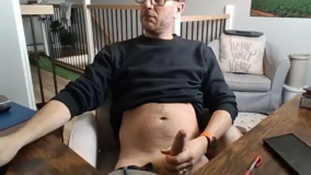 Snapshot of Bigdicktrav902 chatting on February 19, 4:58 pm Bigdicktrav902 online show from February 19, 4:58 pm