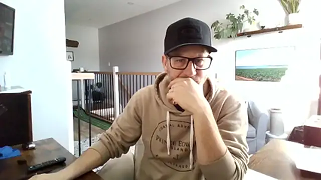 Snapshot of Bigdicktrav902 chatting on March 9, 1:04 pm Bigdicktrav902 online show from March 9, 1:04 pm