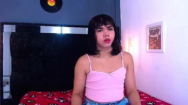 AndreaGil  online show from February 11, 12:43 pm