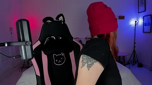 Snapshot of SweetJennaa chatting on February 6, 3:16 am SweetJennaa online show from February 6, 3:16 am