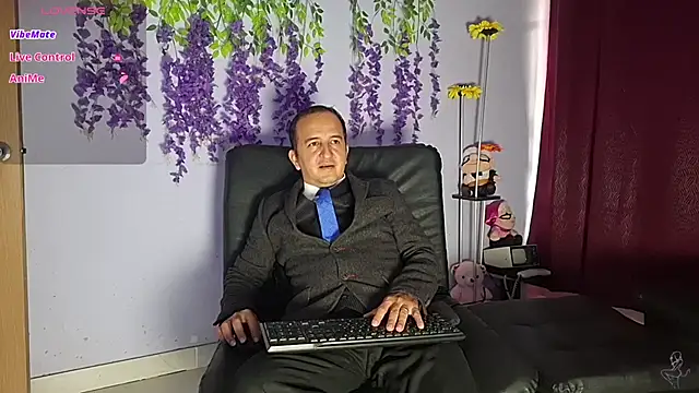 yazfore2 online show from July 1, 1:45 pm
