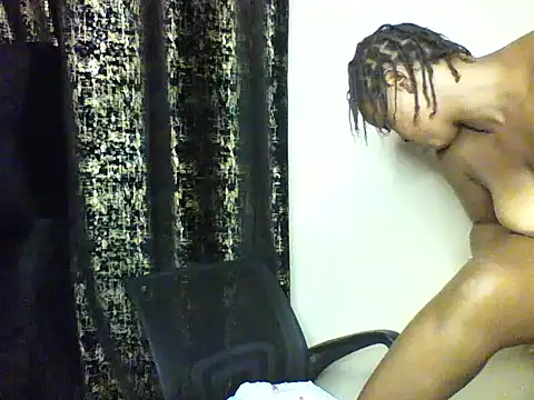 Candii wet  online show from October 3, 7:33 pm