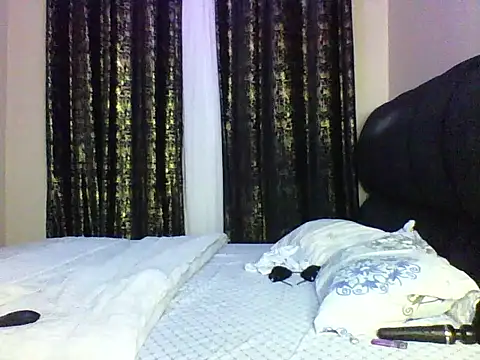 Candii wet  online show from October 15, 6:41 pm