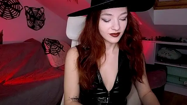 MiaRouge online show from October 27, 3:43 am