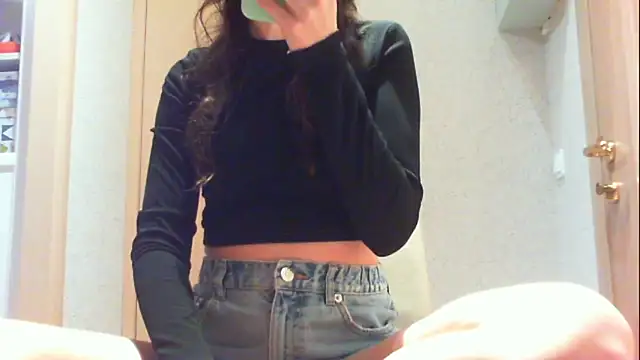 khu yam online show from December 1, 4:29 pm