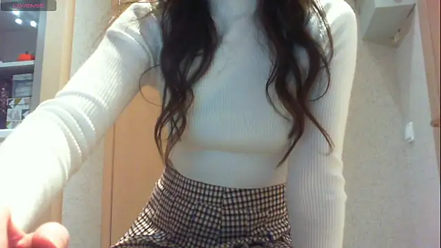 khu yam online show from February 16, 9:05 pm