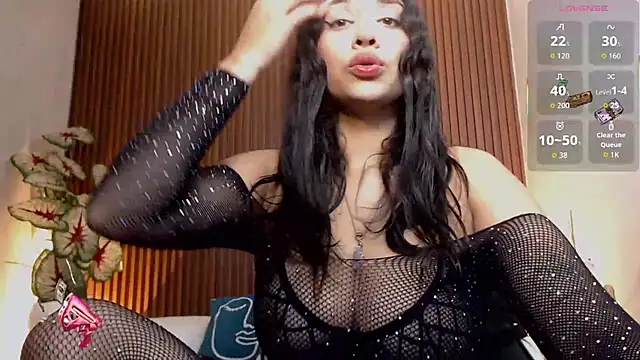 venuz lee online show from November 13, 1:21 pm