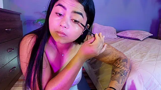 jade brunnette online show from June 20, 8:11 pm