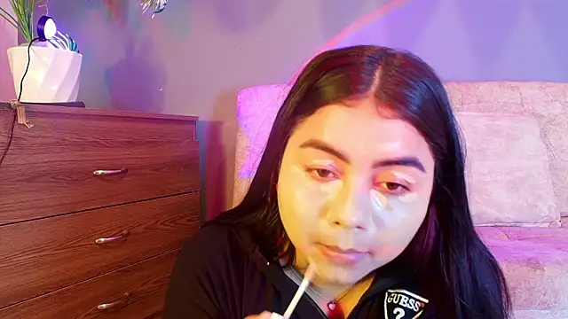 jade brunnette online show from July 9, 8:13 pm