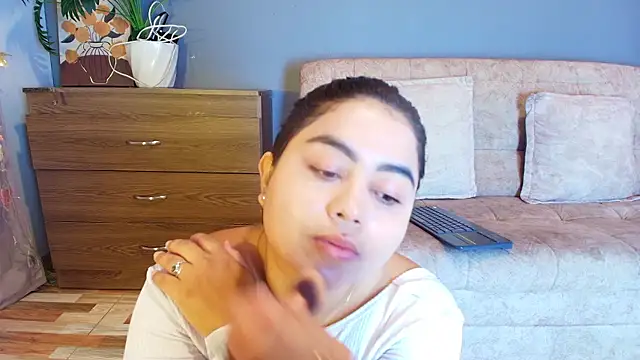 jade brunnette online show from July 12, 8:11 pm