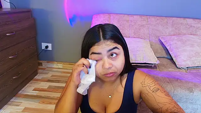 jade brunnette online show from July 24, 9:46 pm