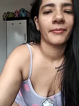Snapshot of DashaFoxxx chatting on March 17, 2:34 pm DashaFoxxx online show from March 17, 2:34 pm